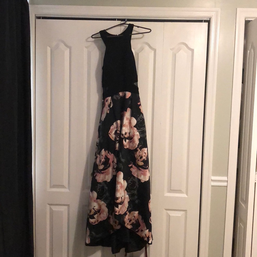 Size 10 Women’s Floral Dress